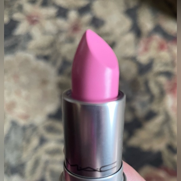 MAC Cosmetics Pink Satin Lipstick  Saint Germain NIB - Picture 5 of 5